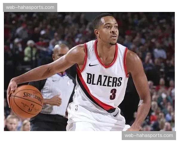 活塞防守效率跃居联盟第二 均衡体系破解三分短板困境